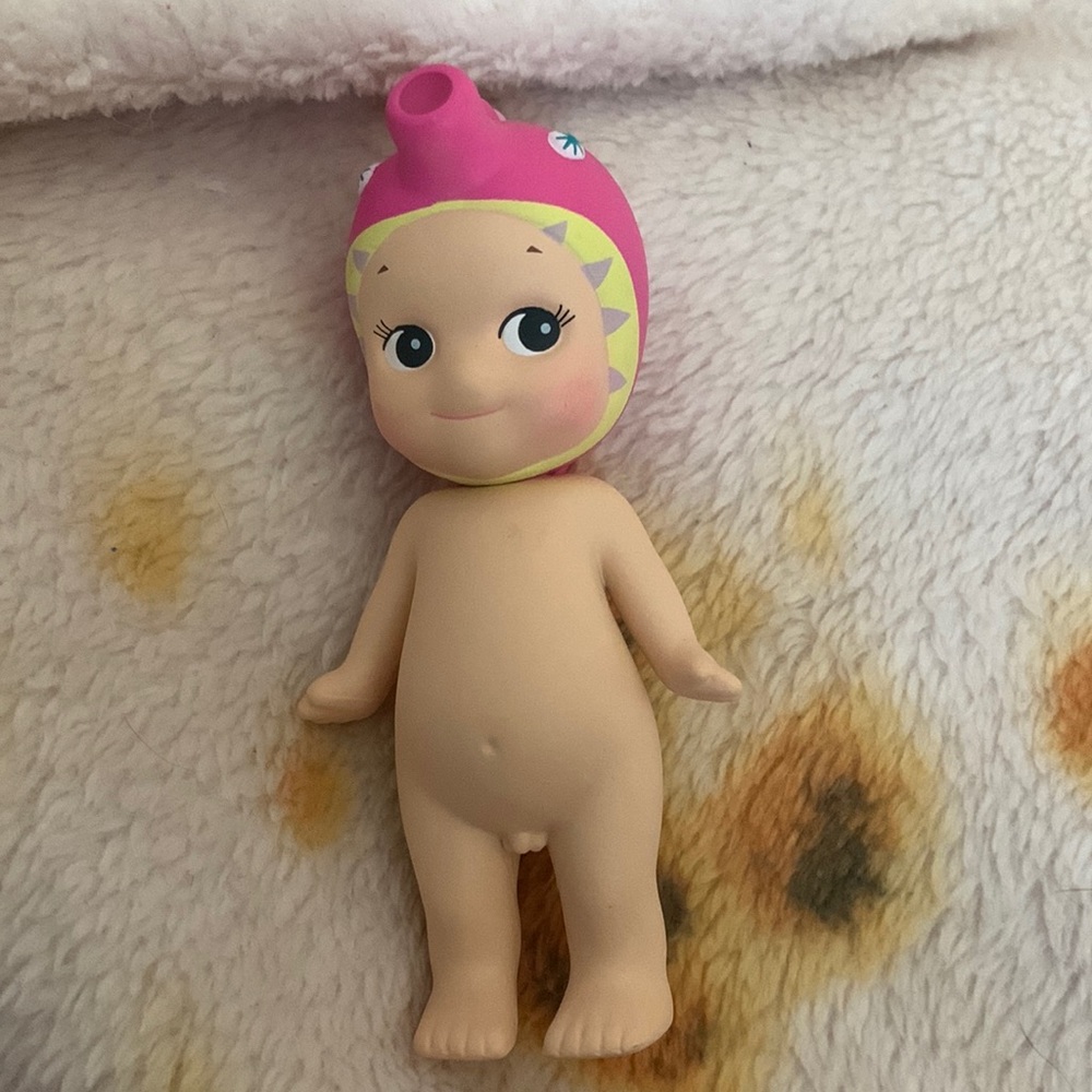 Selling Sonny angel (Seahorse) since I already have it!